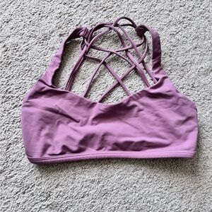 Lululemon free to be wild bra size 6